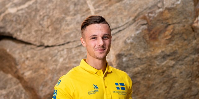 Porträtt av Oskar Thulin som tävlar i bilskadeteknik i Yrkes-VM 2019 i Kazan, Ryssland.