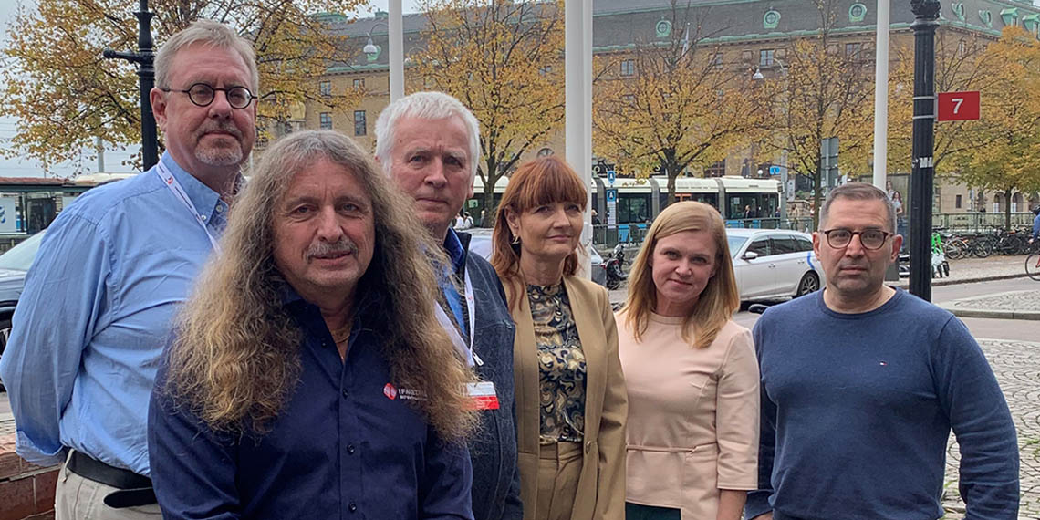 Matthias Hartwich, IndustriAll Global Union, Kennet Carlsson, SKF:s världsråd, Dmytro Volodymyrets, SKF Ukraina, Marie Nilsson, IF Metalls förbundsordförande, Viktoria Velk, SKF Ukraina och Zarko Djurovic, klubbordförande SKF Göteborg.