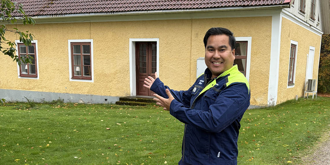 Andreas Milton visar klubbhuset
