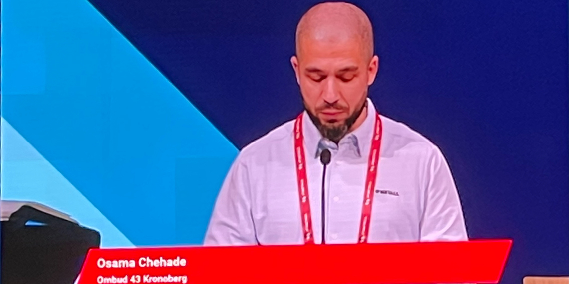 Kongressledamot Osama Chehade i talarstolen