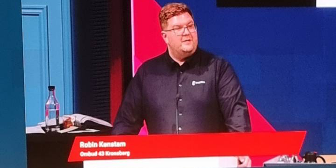 Kongressledamot Robin Kenstam i talarstolen